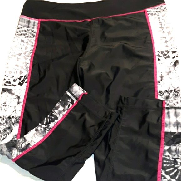 NWOT☆GERRY☆Ladies Moisture Wicking Athletic Slimming Compression Capri~Large~ - Picture 12 of 16